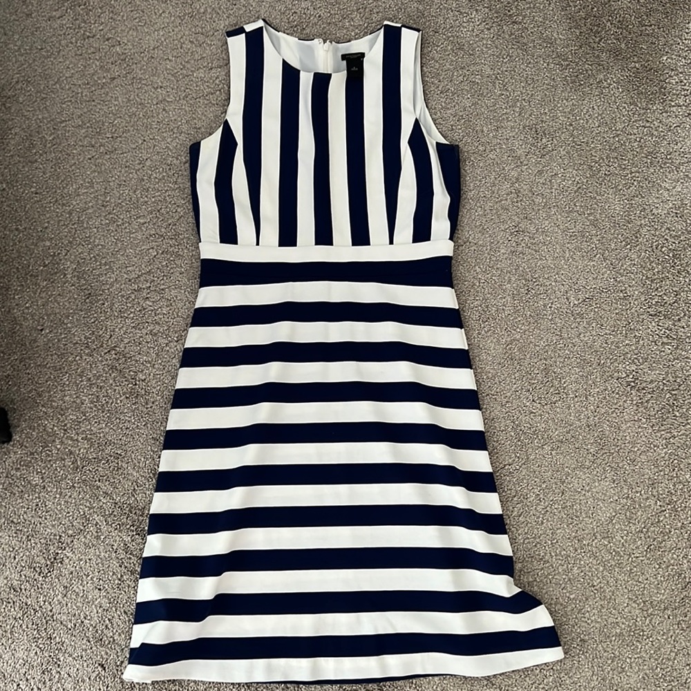 Anne taylor dress